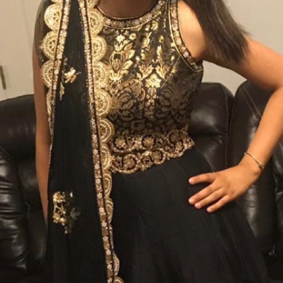 Lehnga with brocade blouse - Picture 2 of 3